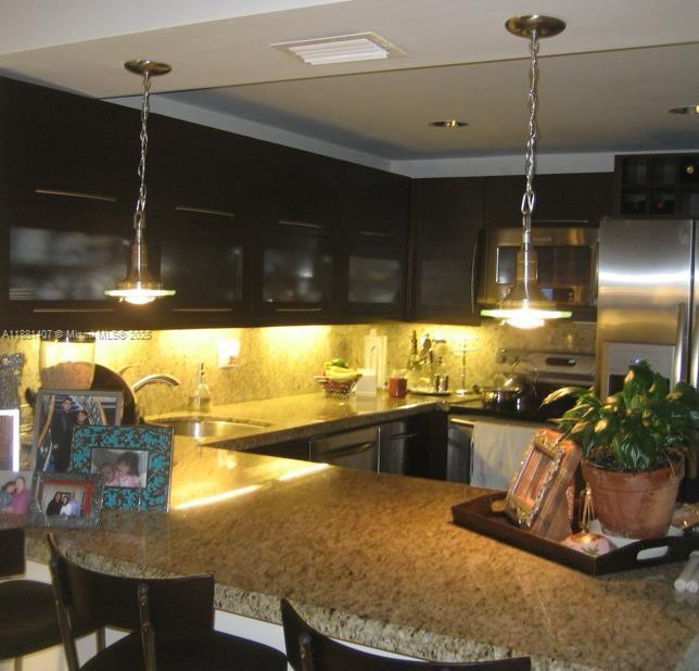 PROMENADE AT KENDALE LAKE - Residential