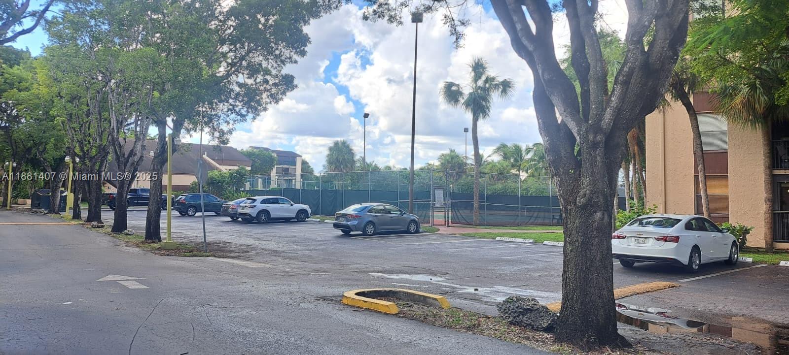 PROMENADE AT KENDALE LAKE - Residential