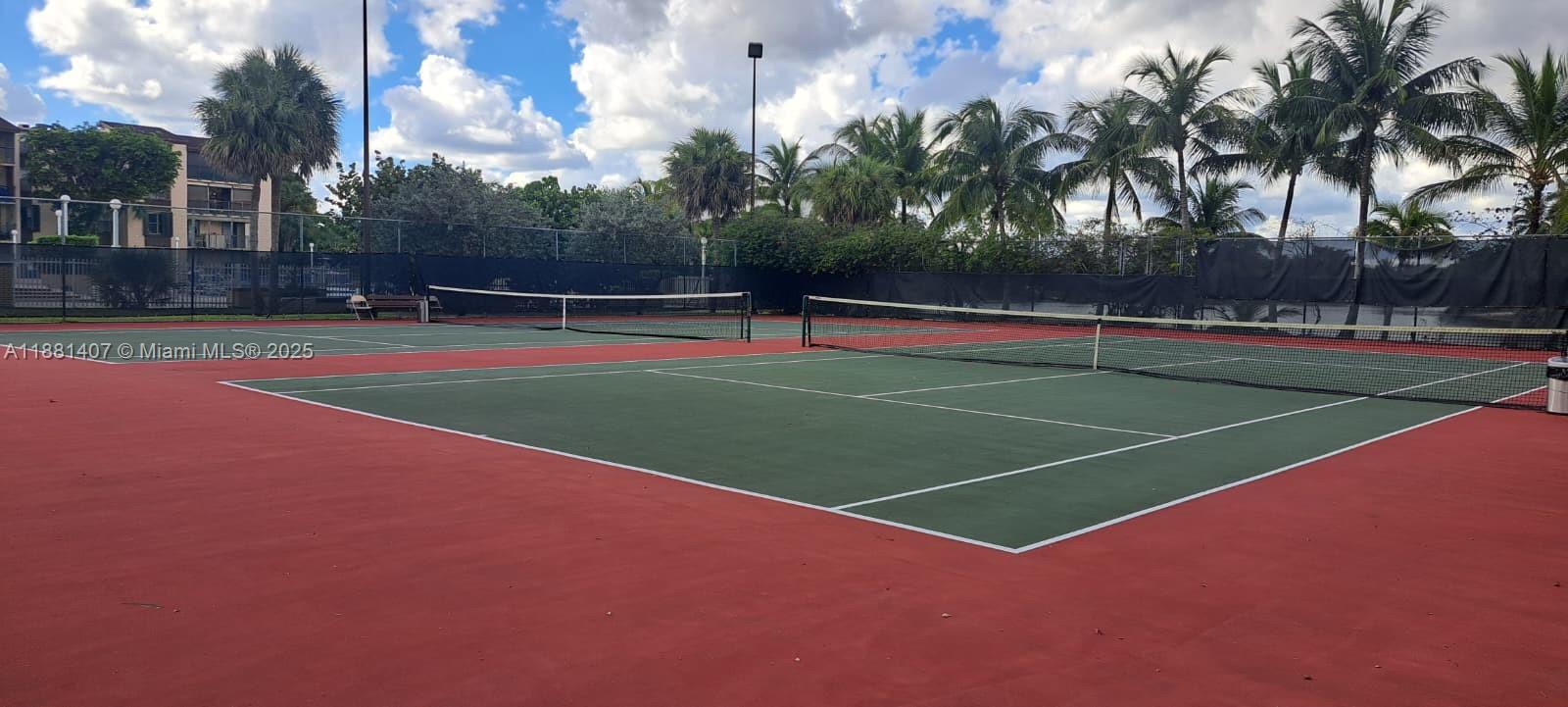 PROMENADE AT KENDALE LAKE - Residential