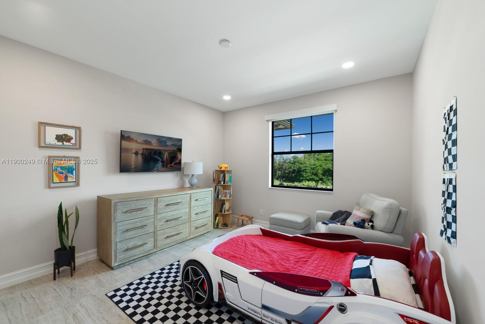 BRUSCHI PROPERTY - Residential