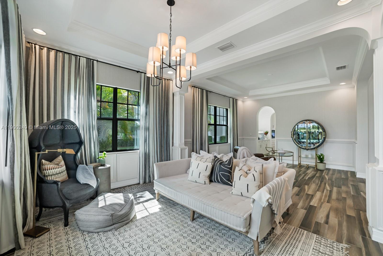 BRUSCHI PROPERTY - Residential