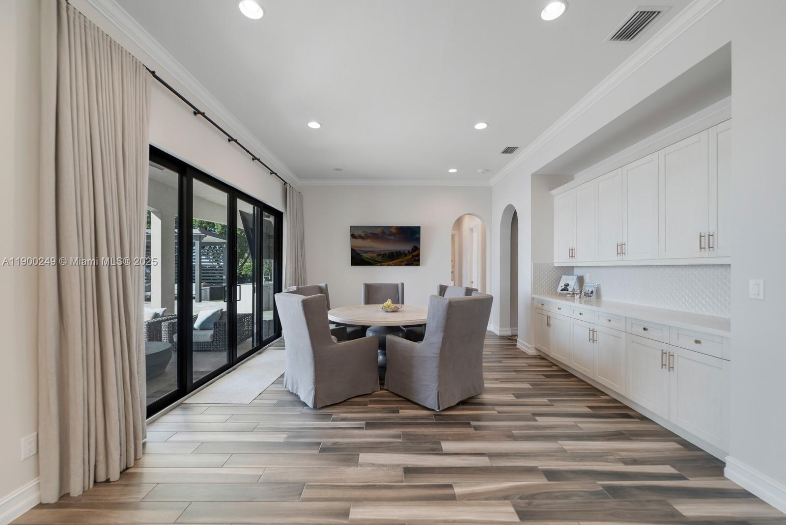 BRUSCHI PROPERTY - Residential