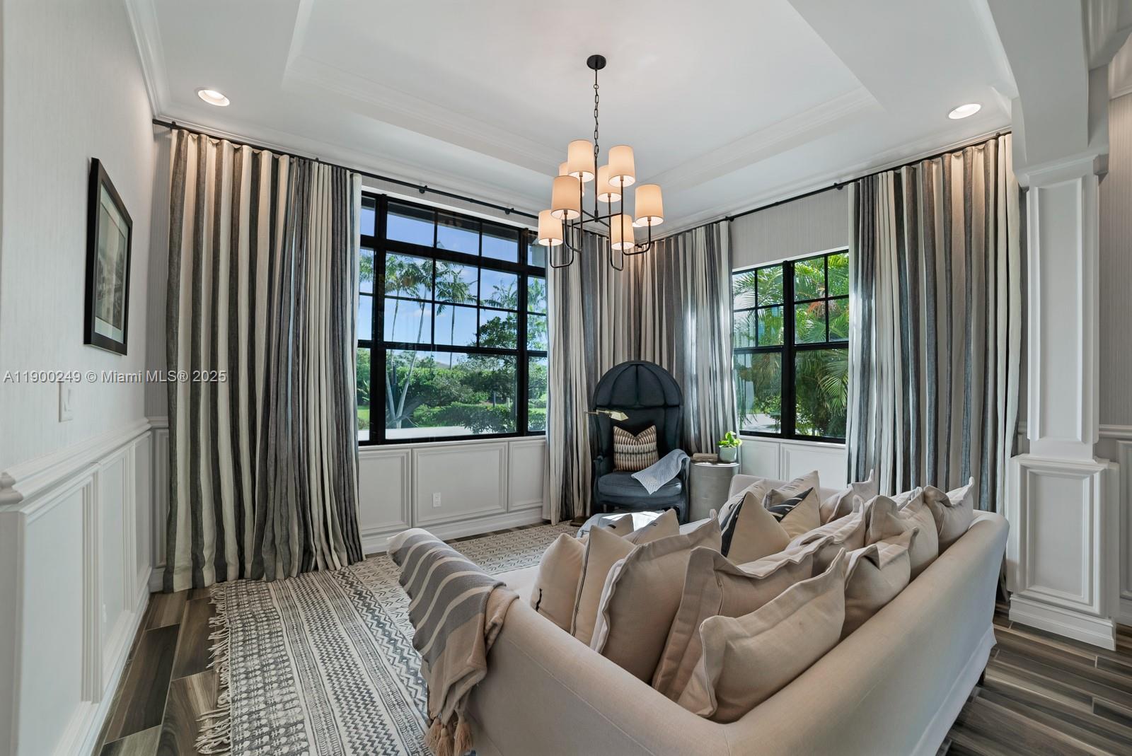 BRUSCHI PROPERTY - Residential