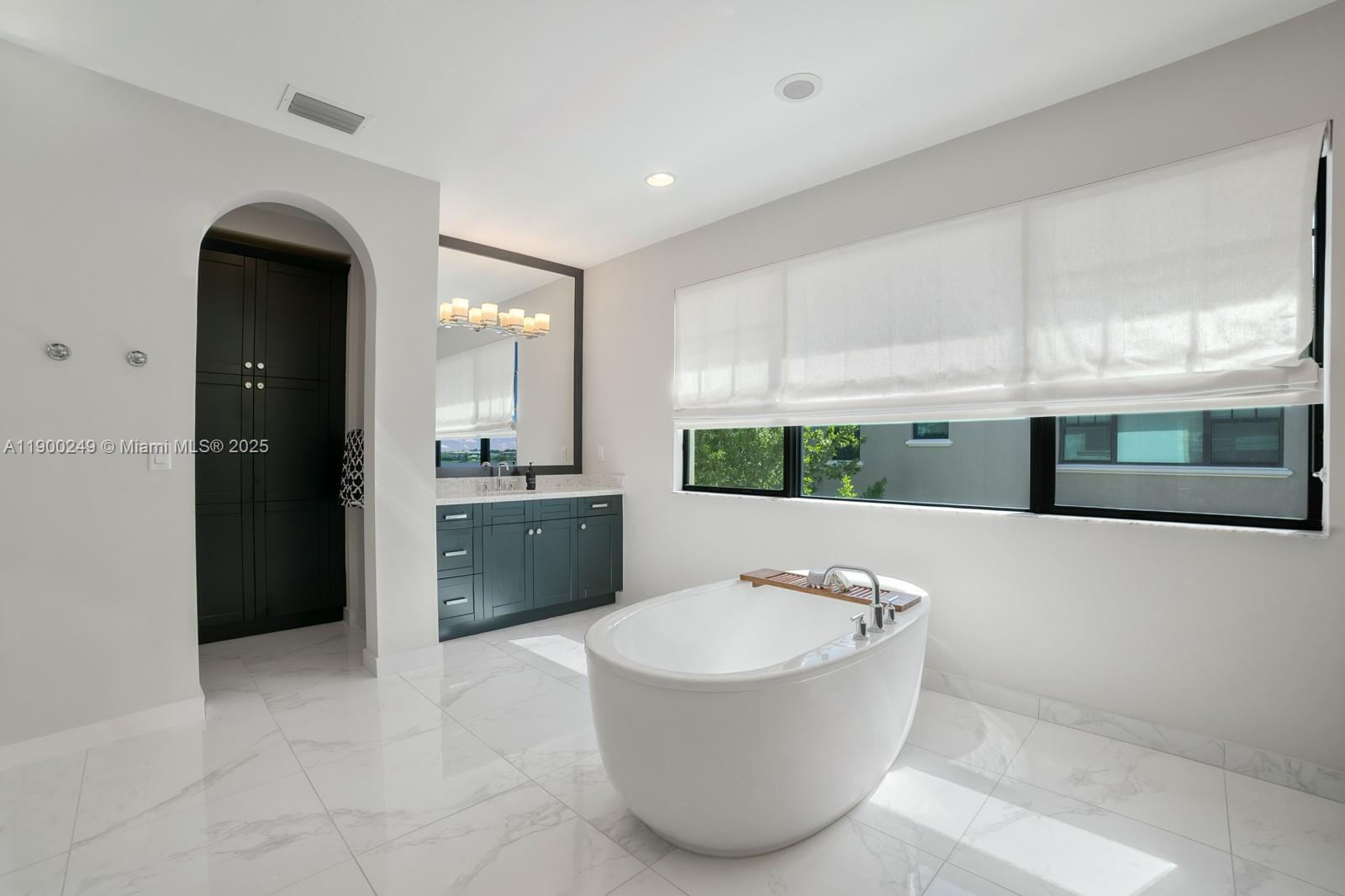 BRUSCHI PROPERTY - Residential