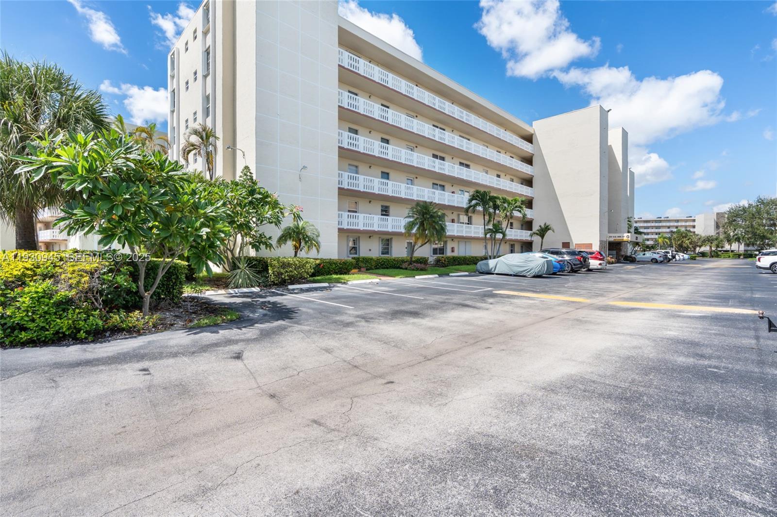 MEADOWBROOK LAKES VIEW CO - Residential Lease