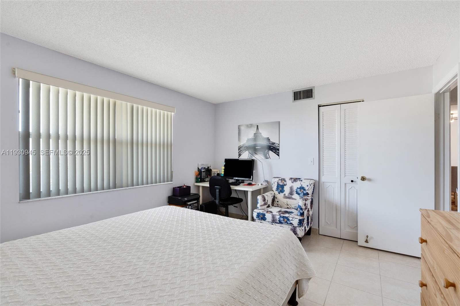 MEADOWBROOK LAKES VIEW CO - Residential Lease