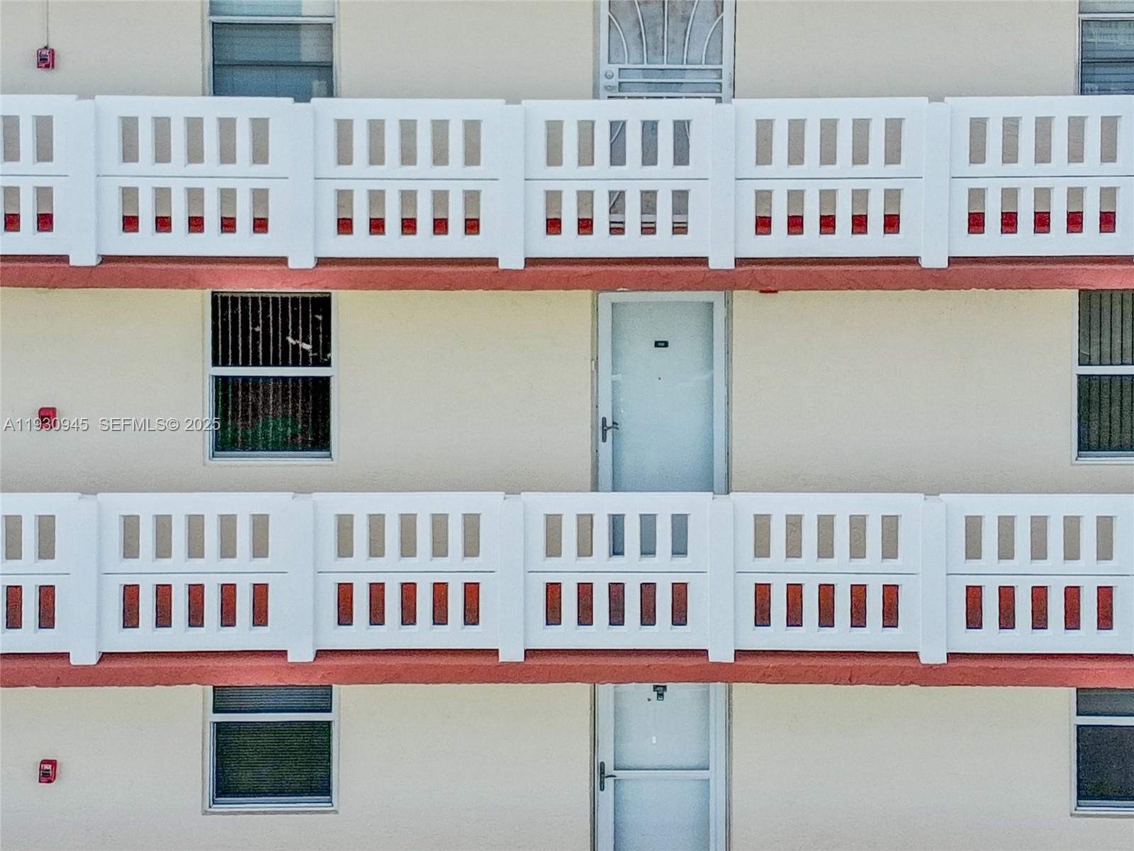 MEADOWBROOK LAKES VIEW CO - Residential Lease