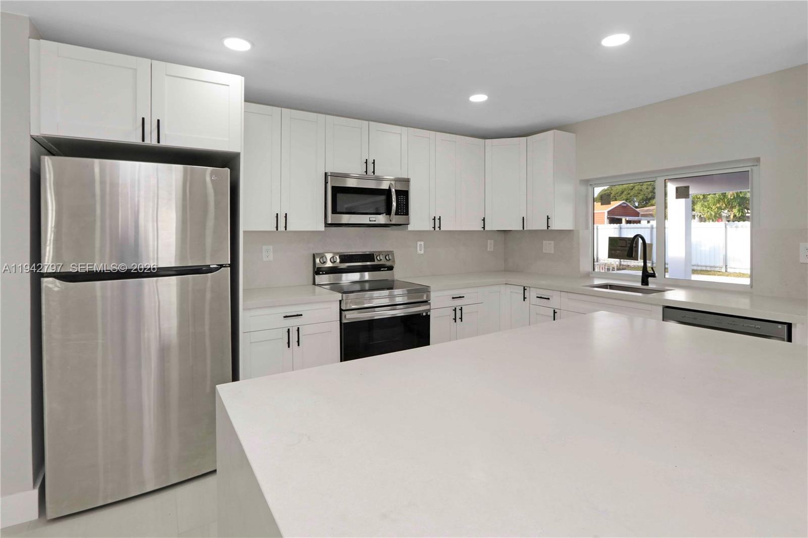 FAIRWAY LAKE SOUTH SEC 1 - Residential