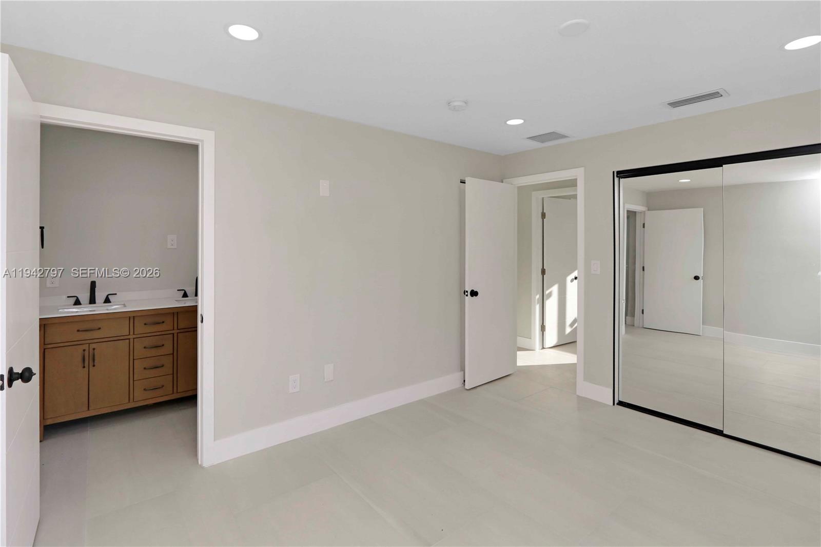 FAIRWAY LAKE SOUTH SEC 1 - Residential