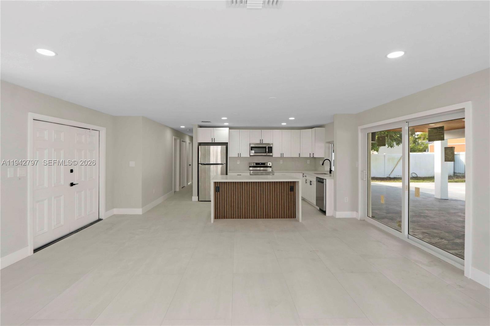 FAIRWAY LAKE SOUTH SEC 1 - Residential