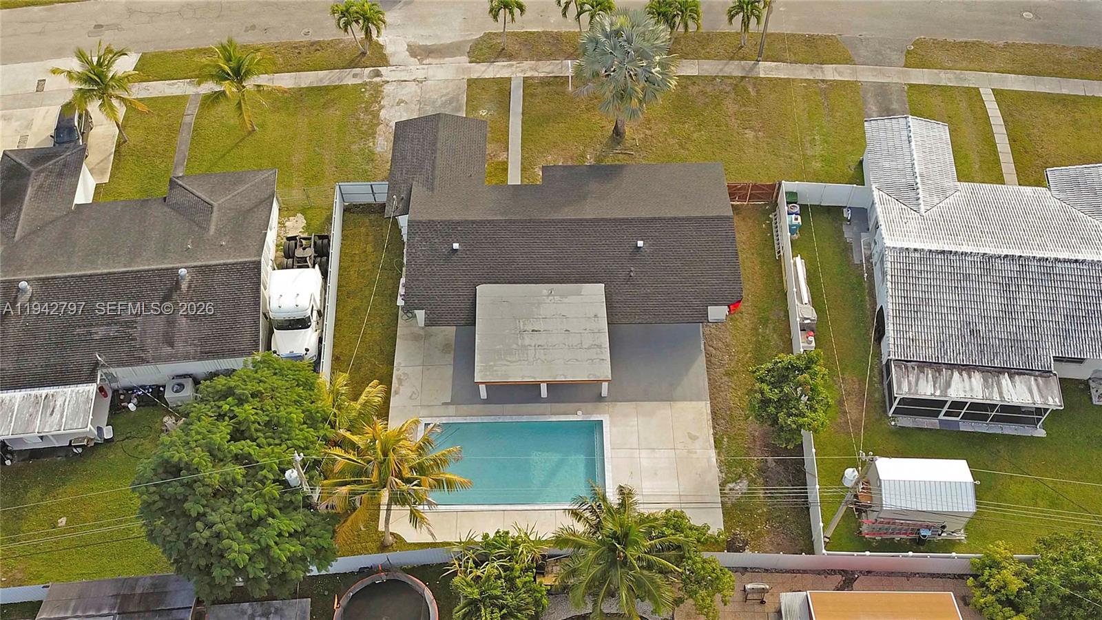 FAIRWAY LAKE SOUTH SEC 1 - Residential