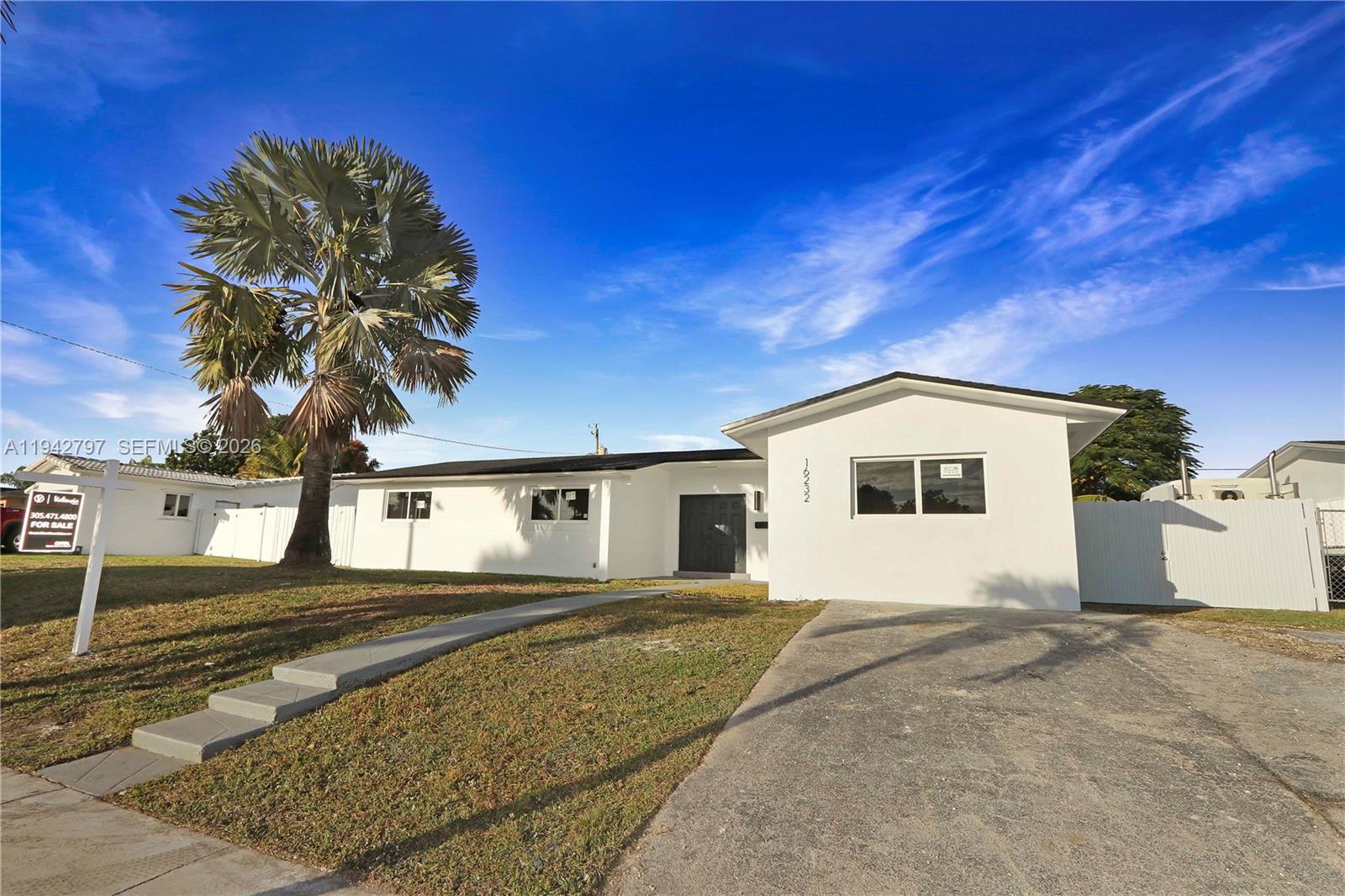 FAIRWAY LAKE SOUTH SEC 1 - Residential