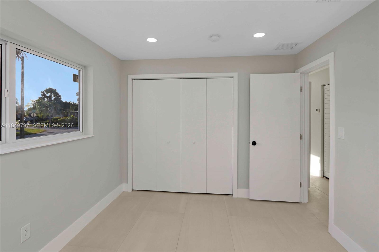 FAIRWAY LAKE SOUTH SEC 1 - Residential