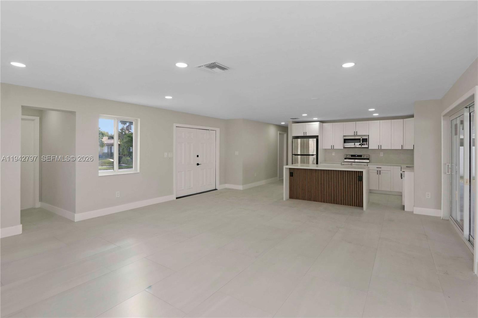 FAIRWAY LAKE SOUTH SEC 1 - Residential