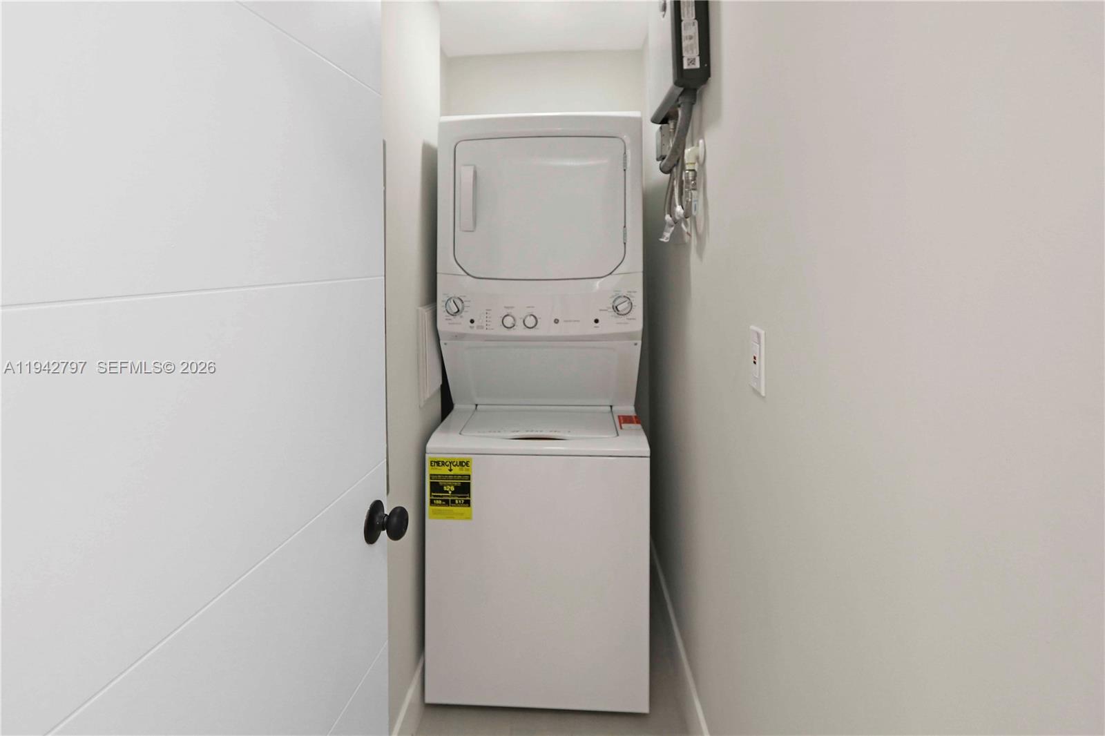 FAIRWAY LAKE SOUTH SEC 1 - Residential