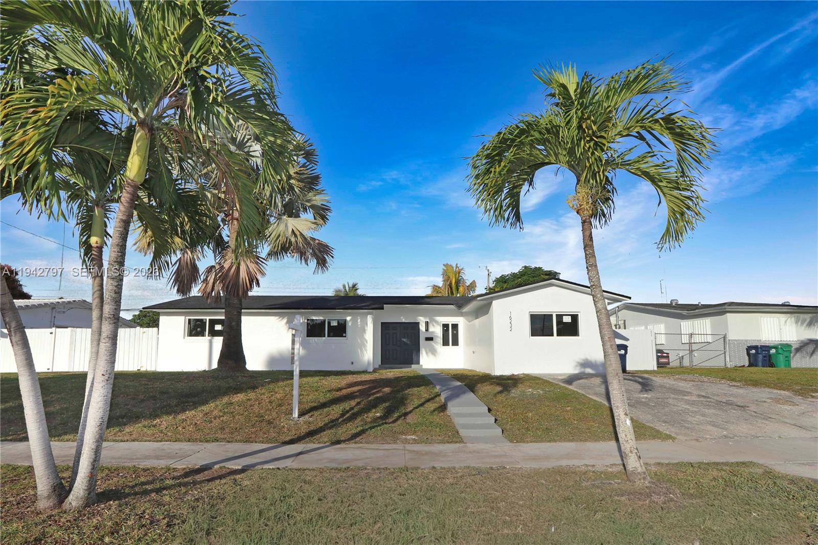 FAIRWAY LAKE SOUTH SEC 1 - Residential