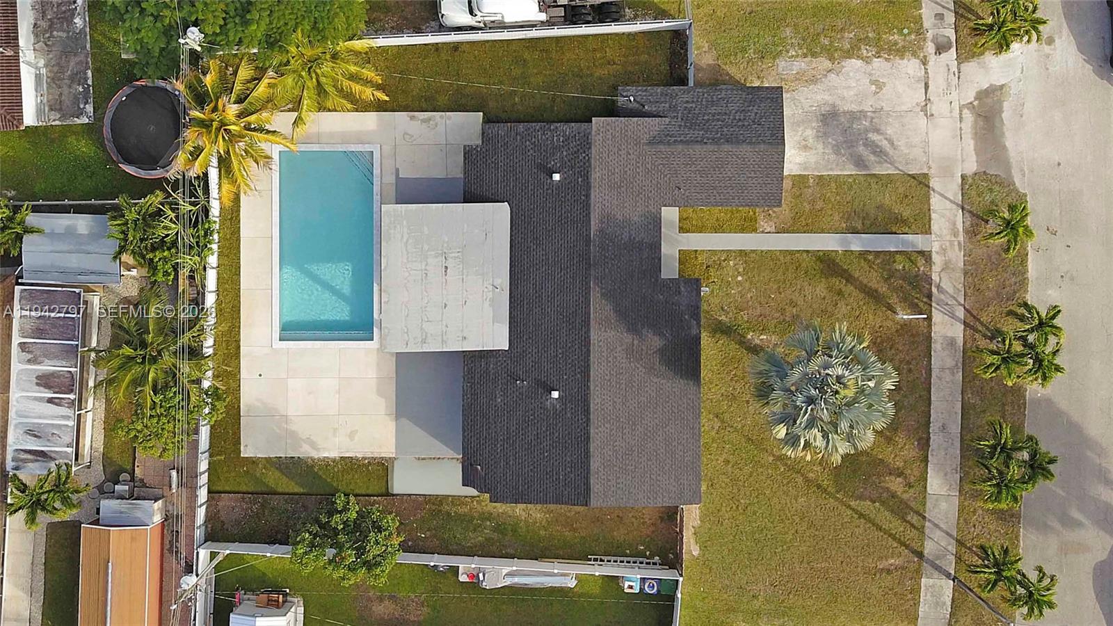 FAIRWAY LAKE SOUTH SEC 1 - Residential