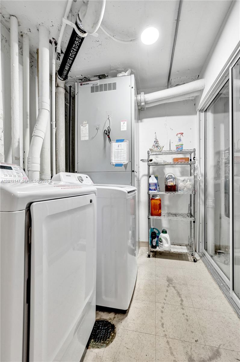 CONNEMARA CONDO - Residential