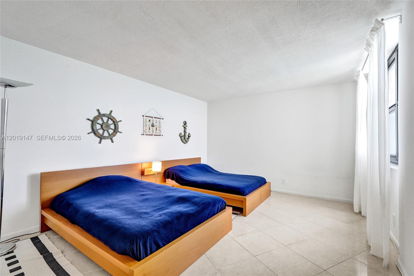 CONNEMARA CONDO - Residential