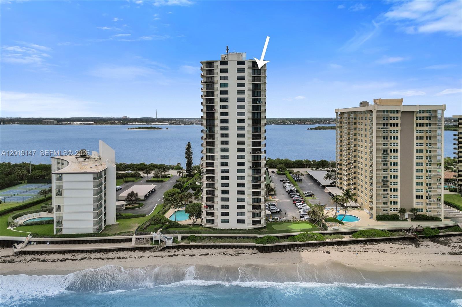 CONNEMARA CONDO - Residential