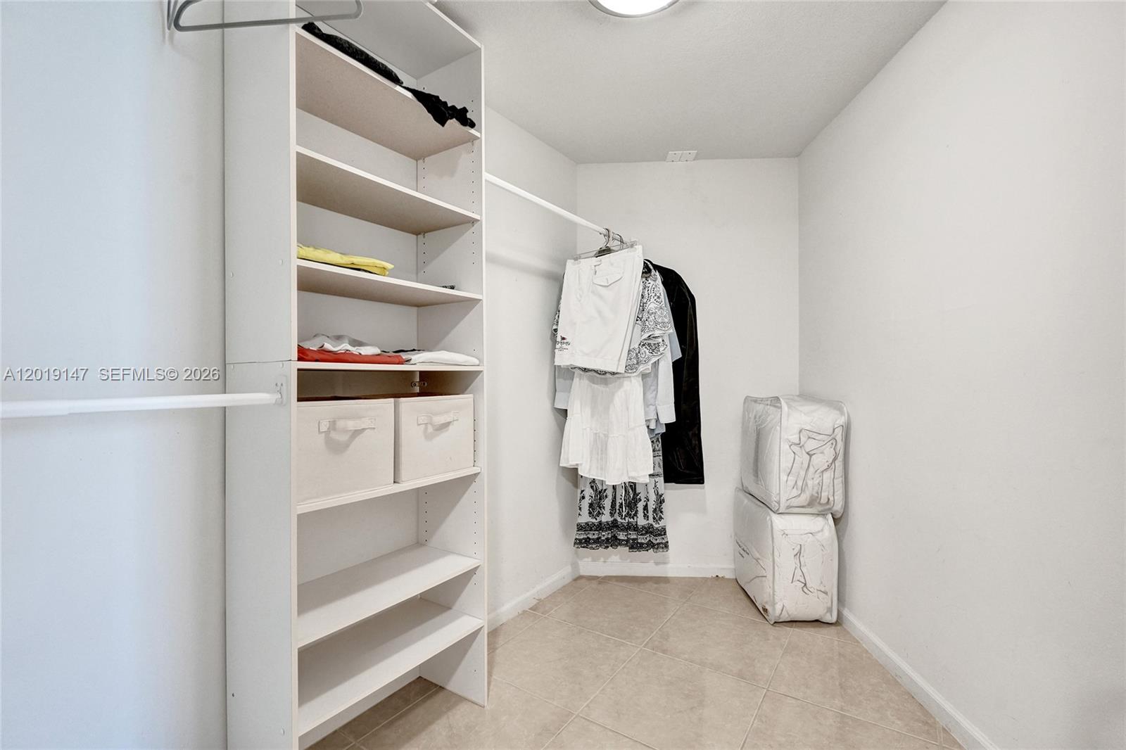 CONNEMARA CONDO - Residential