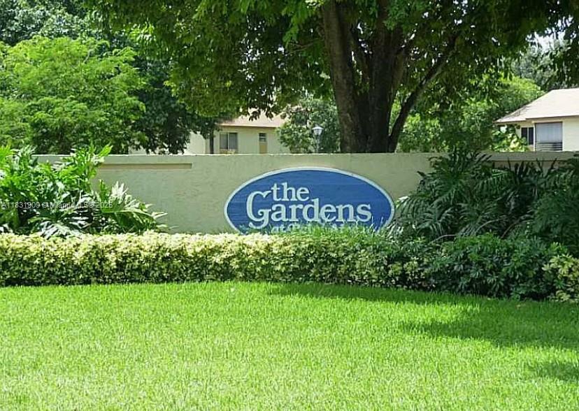514 Gardens Dr 101