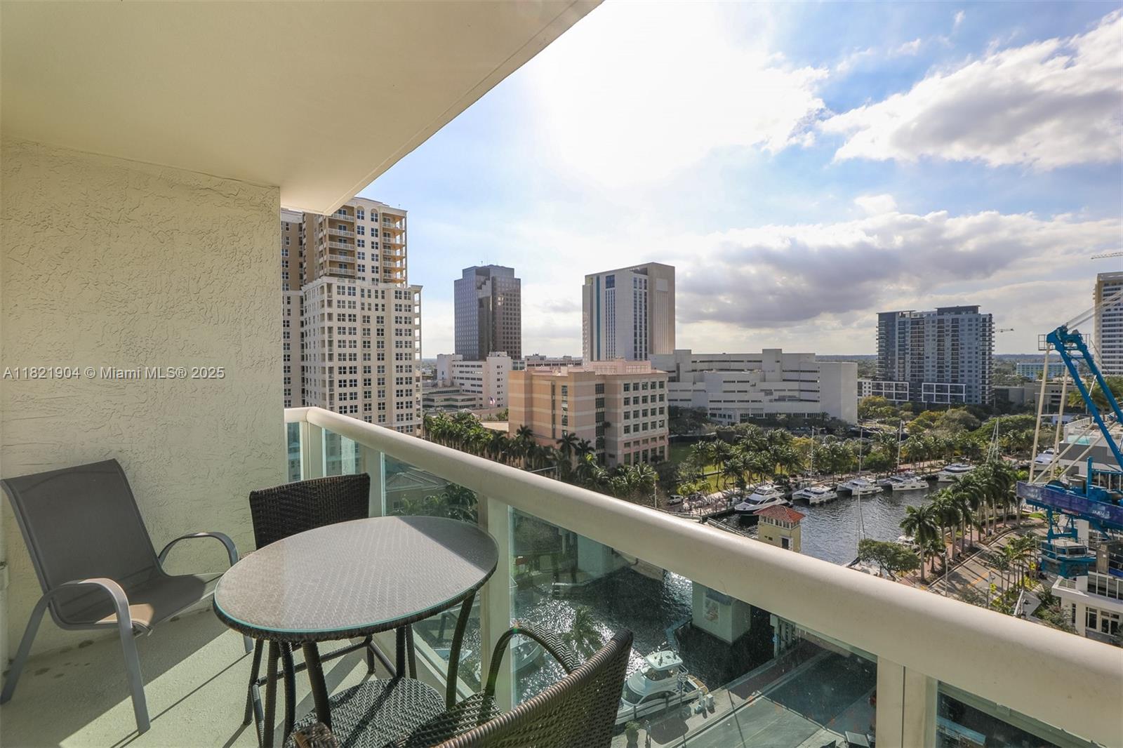 347 N New River Dr E 1505