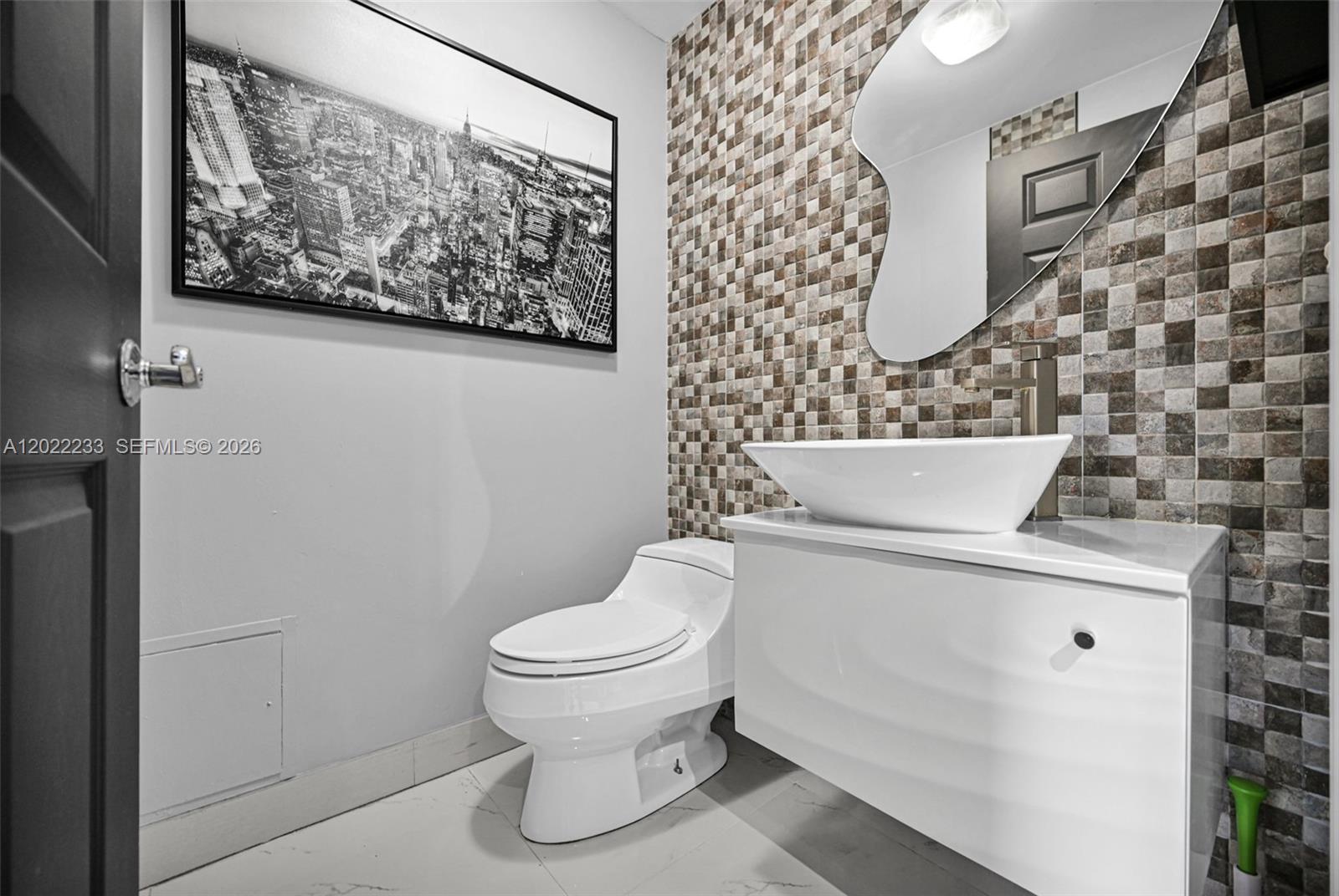 RENAISSANCE ON THE OCEAN - Residential