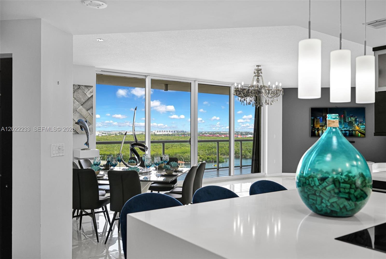 RENAISSANCE ON THE OCEAN - Residential