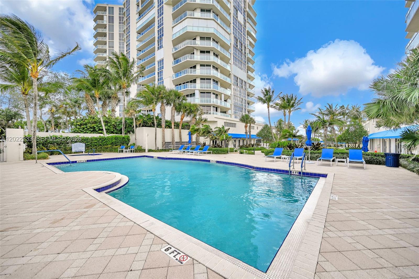 RENAISSANCE ON THE OCEAN - Residential