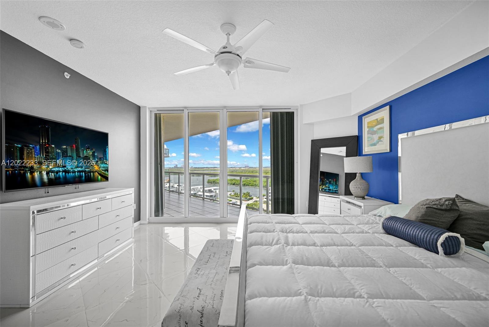 RENAISSANCE ON THE OCEAN - Residential