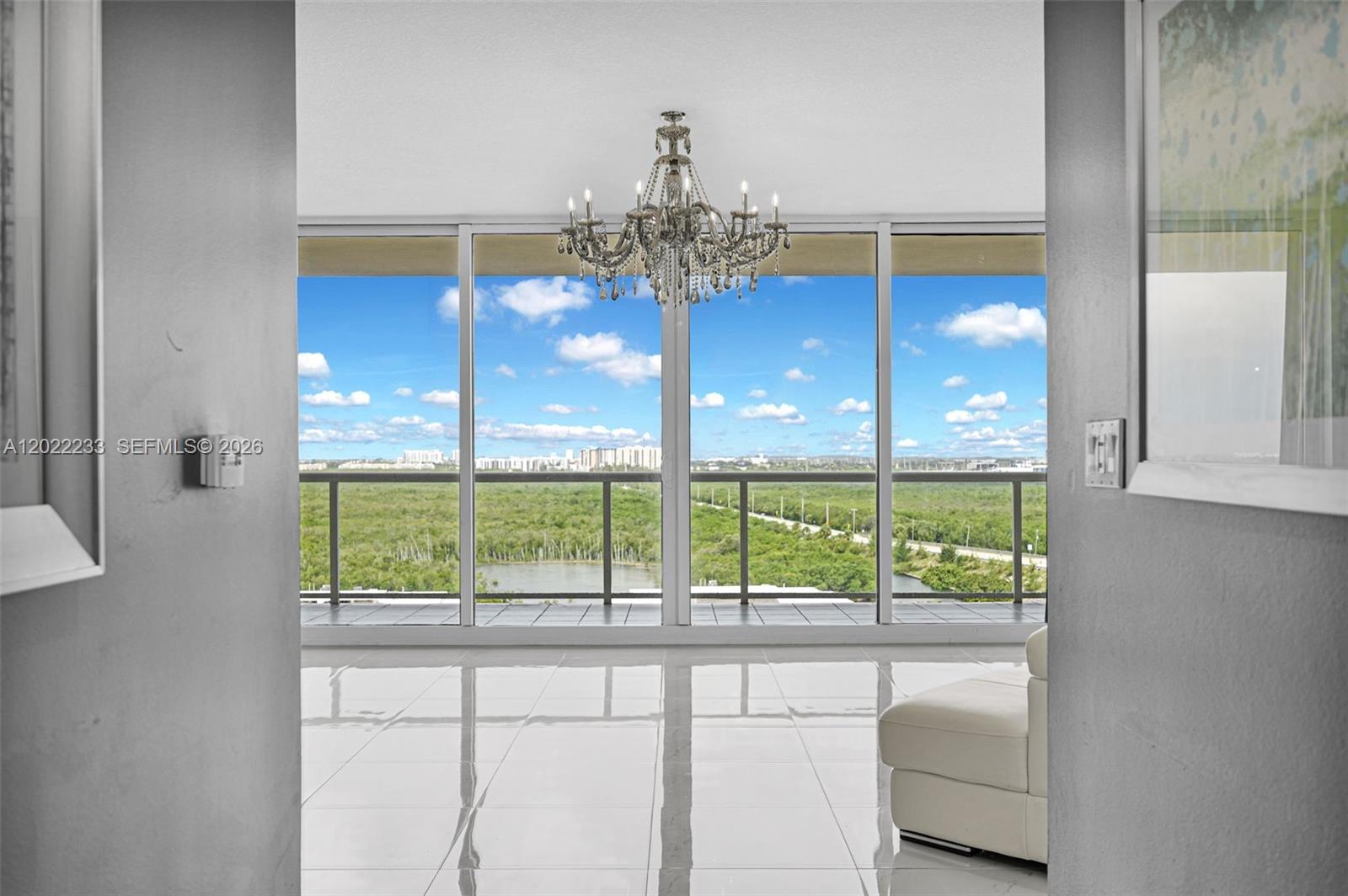 RENAISSANCE ON THE OCEAN - Residential