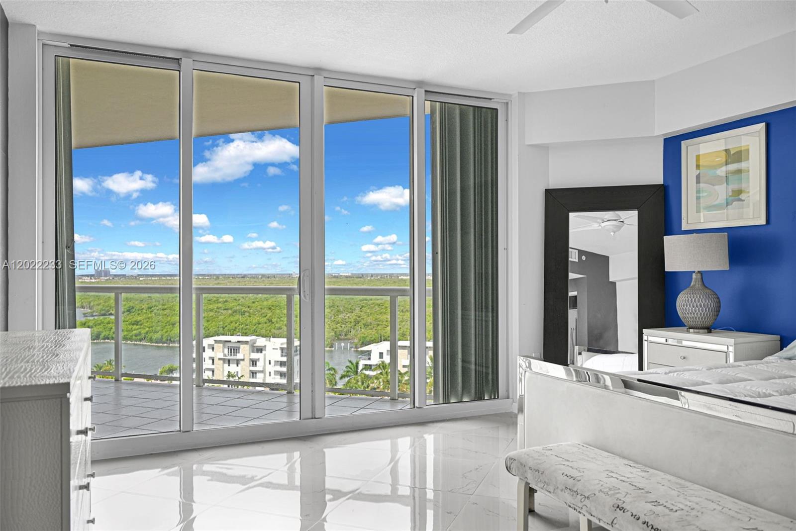 RENAISSANCE ON THE OCEAN - Residential