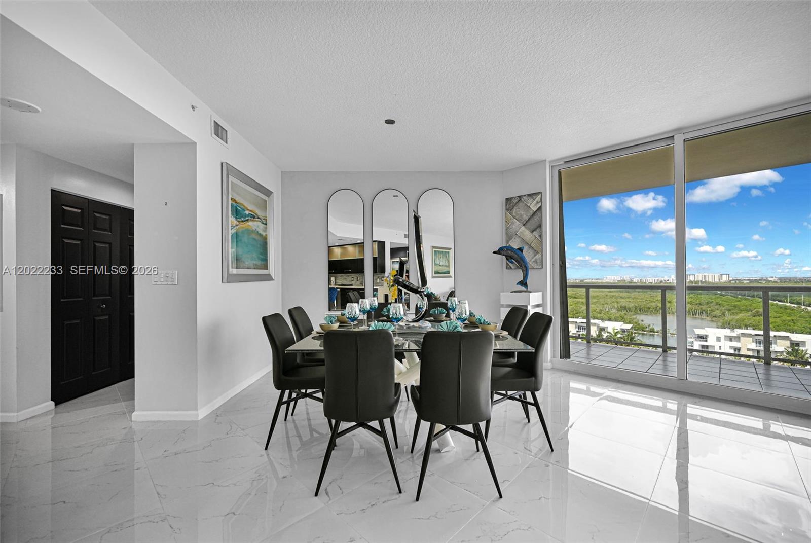 RENAISSANCE ON THE OCEAN - Residential
