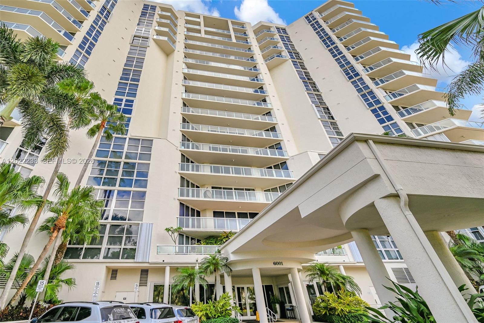 RENAISSANCE ON THE OCEAN - Residential
