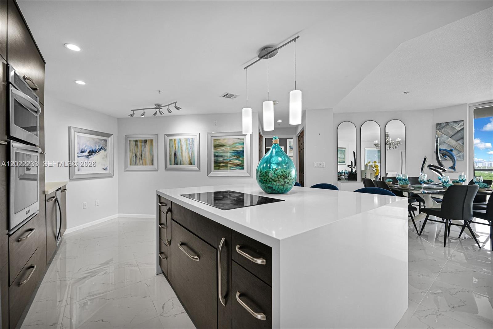 RENAISSANCE ON THE OCEAN - Residential