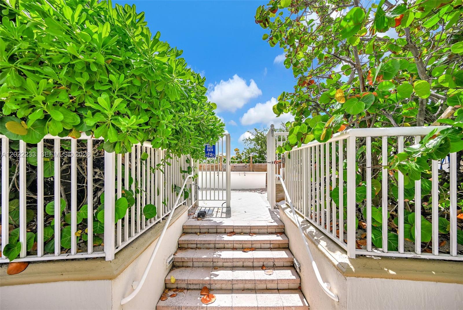 RENAISSANCE ON THE OCEAN - Residential