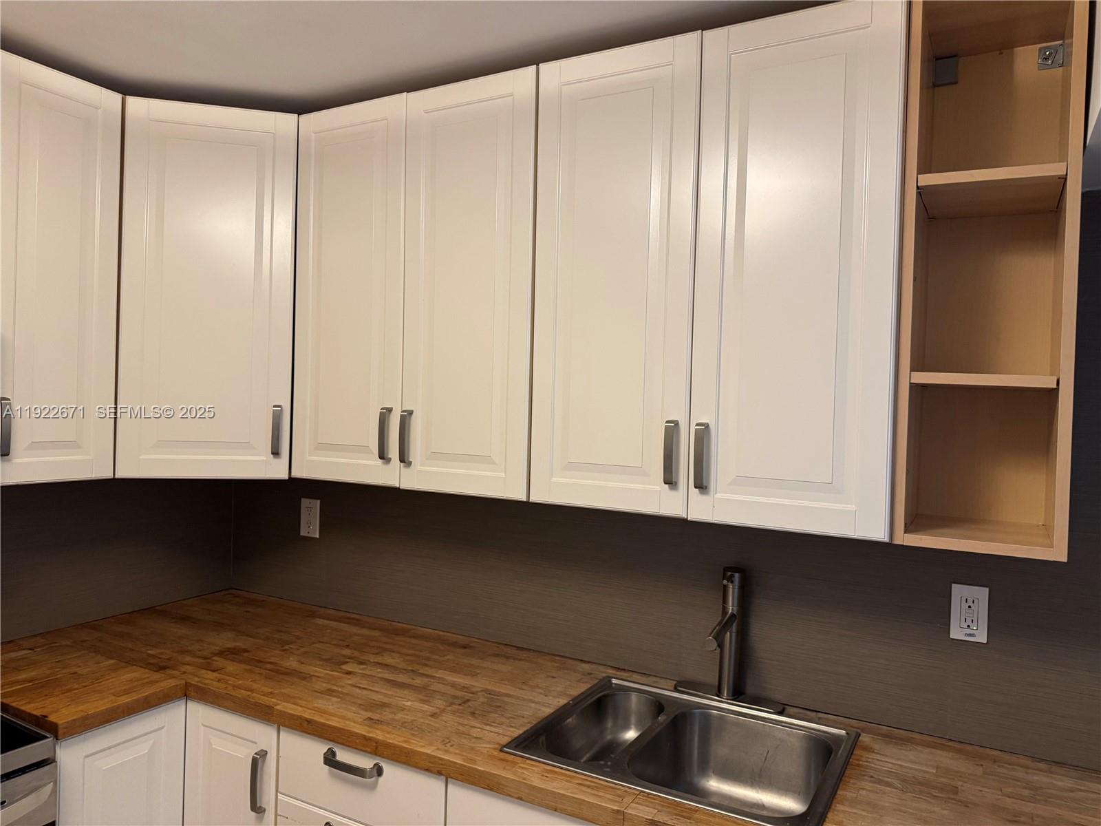 ST REGIS APTS CONDO - Residential Lease