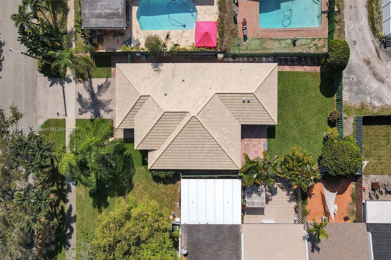 Photo 63 of 71 of 2310 N 35th Ave house