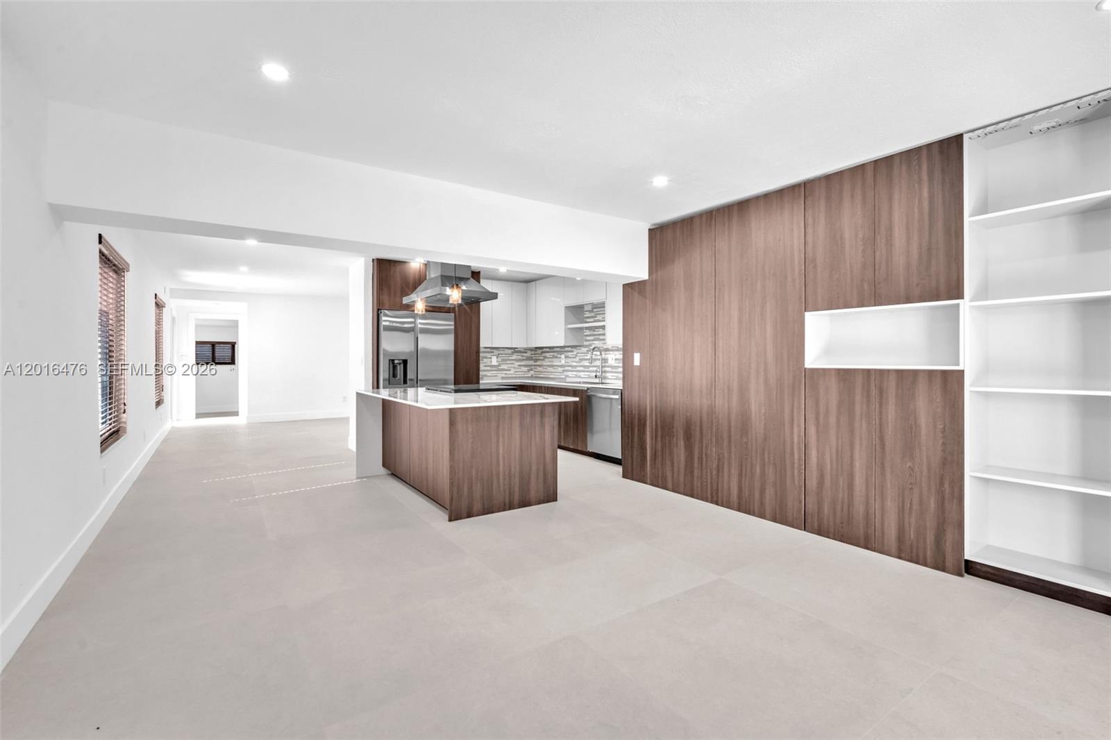 PALM SPRINGS NORTH SEC N - Residential Lease