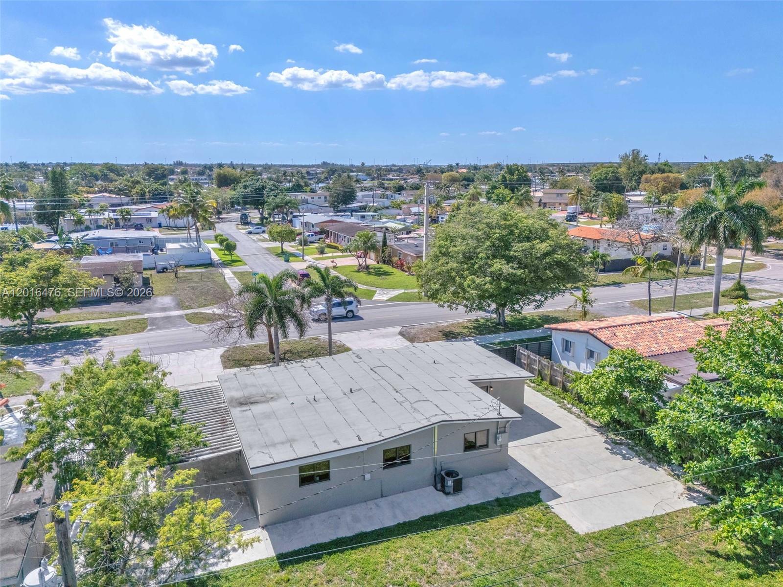 PALM SPRINGS NORTH SEC N - Residential Lease