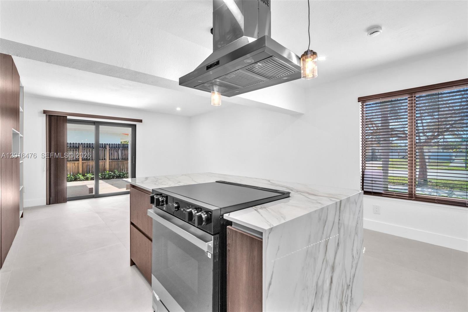 PALM SPRINGS NORTH SEC N - Residential Lease