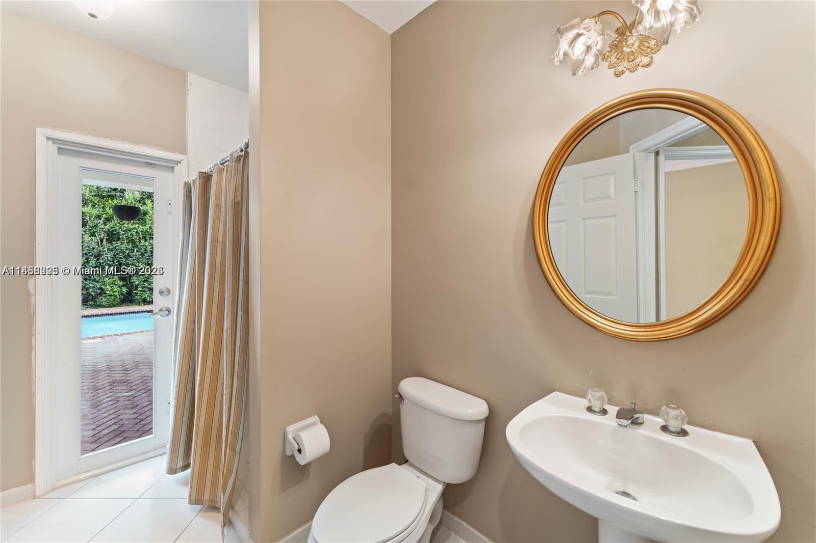 REVISED PLAT OF HAMMOCKS - Residential Lease