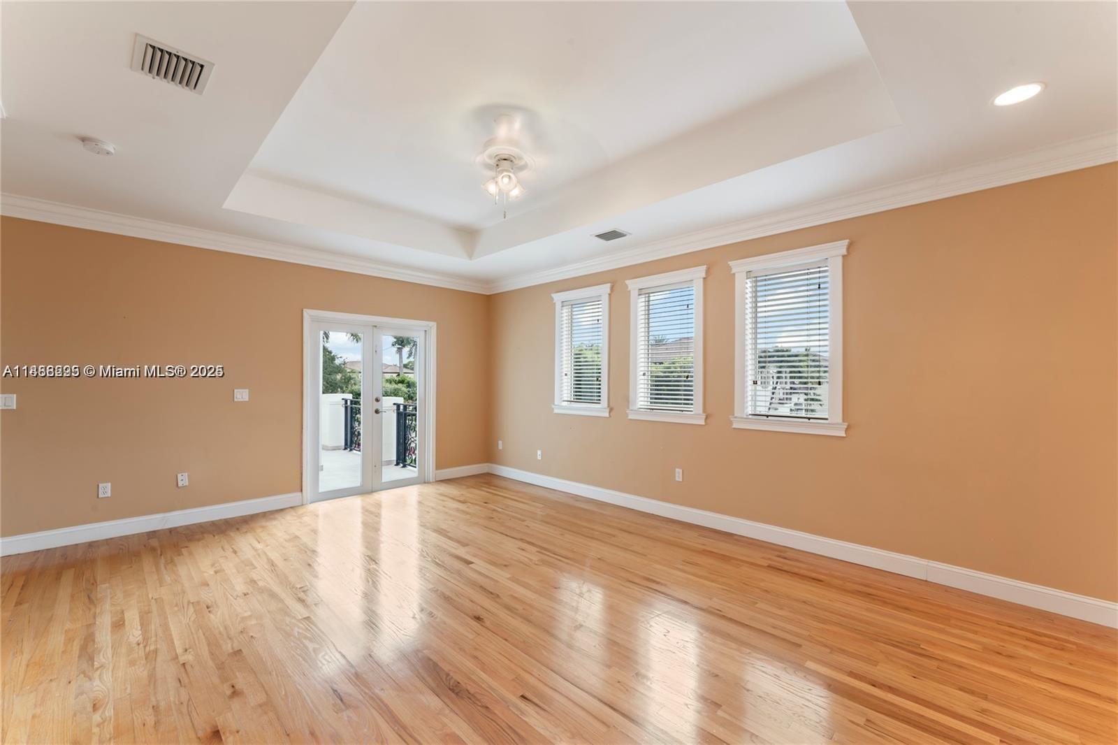 REVISED PLAT OF HAMMOCKS - Residential Lease