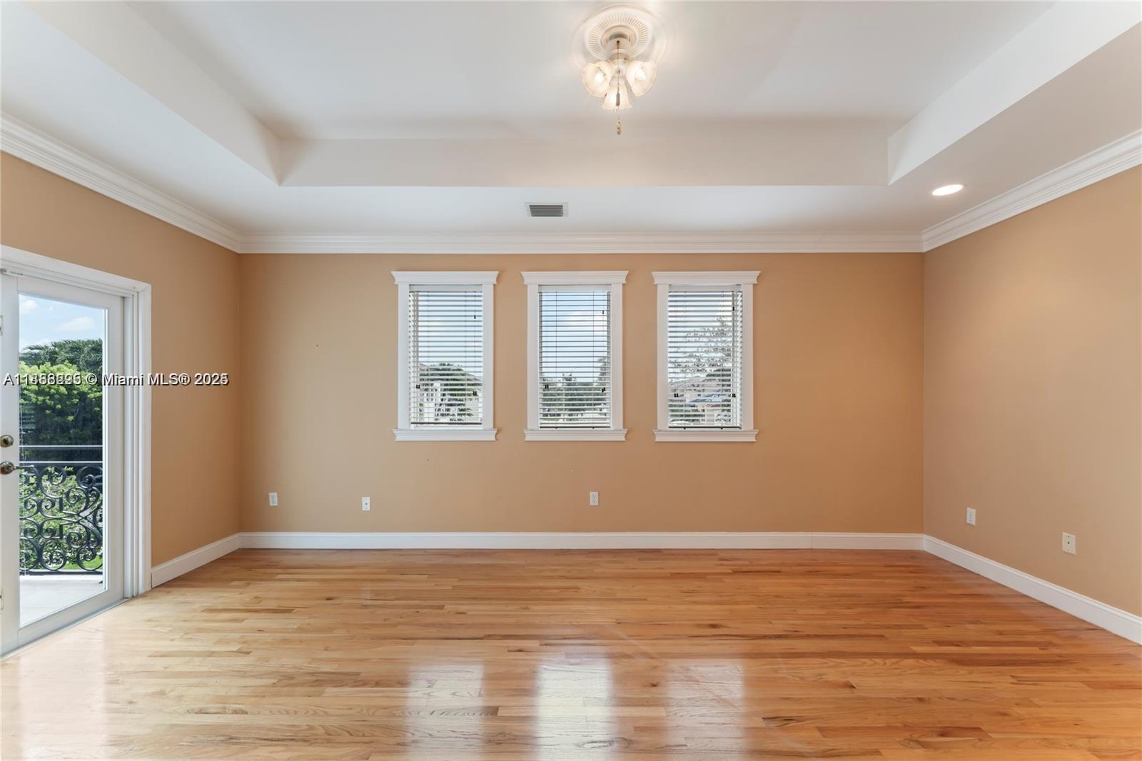 REVISED PLAT OF HAMMOCKS - Residential Lease