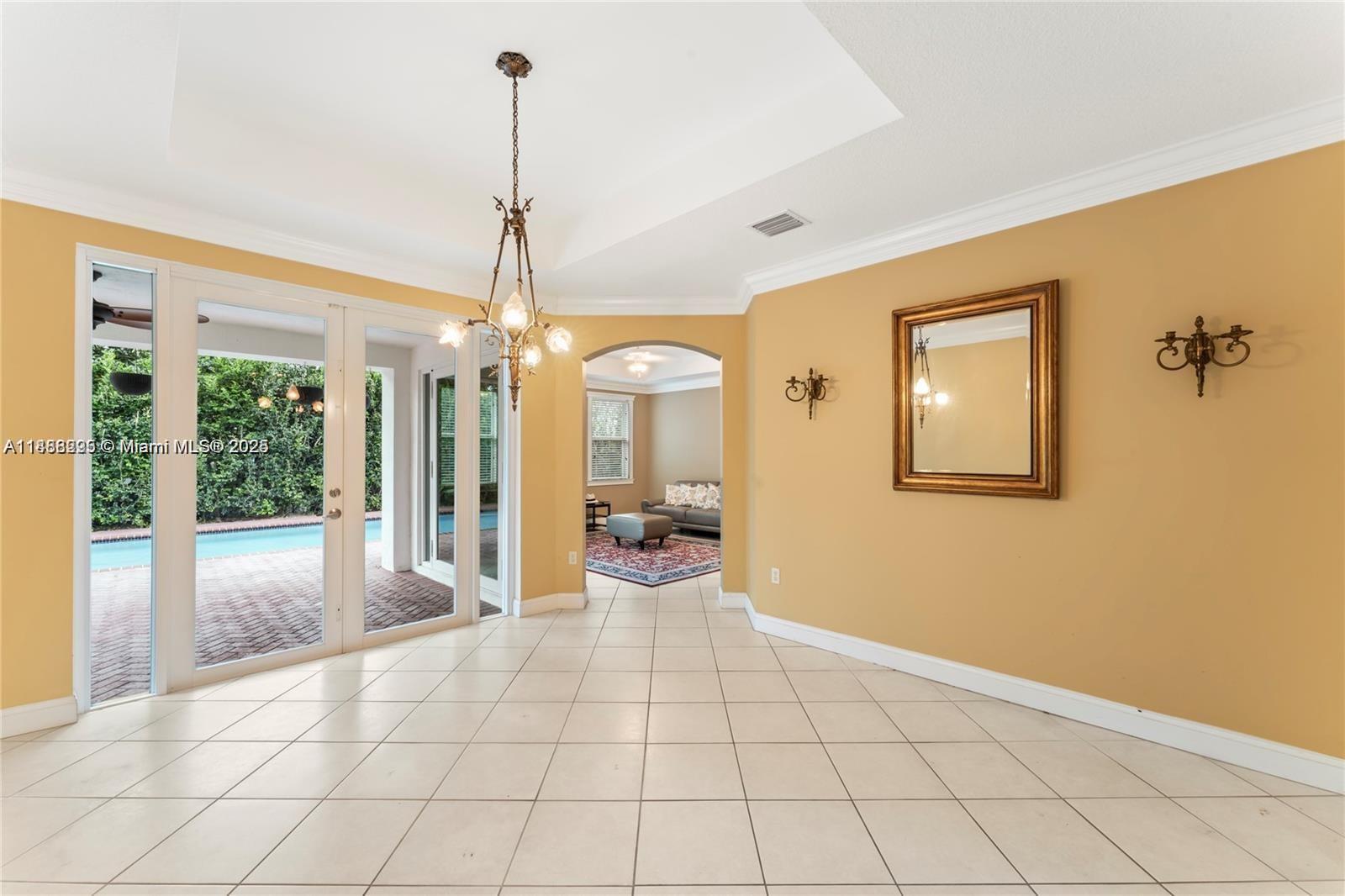 REVISED PLAT OF HAMMOCKS - Residential Lease