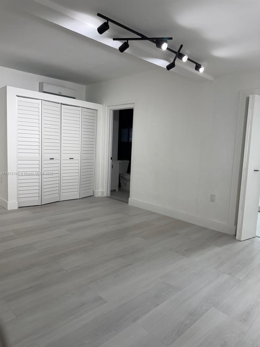 651 N 73rd Ave Studio