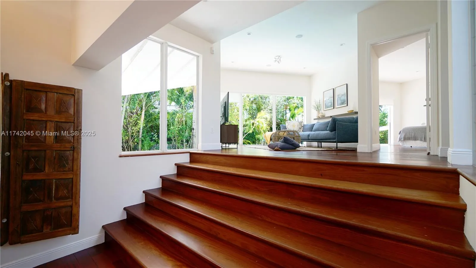 Key Biscayne, Florida 33149, United States, 4 Bedrooms Bedrooms, ,4 BathroomsBathrooms,Residential,Active,120062