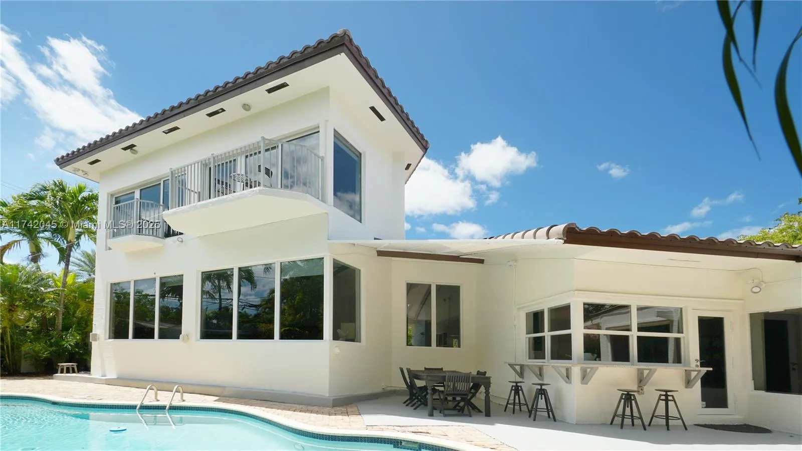 Key Biscayne, Florida 33149, United States, 4 Bedrooms Bedrooms, ,4 BathroomsBathrooms,Residential,Active,120062