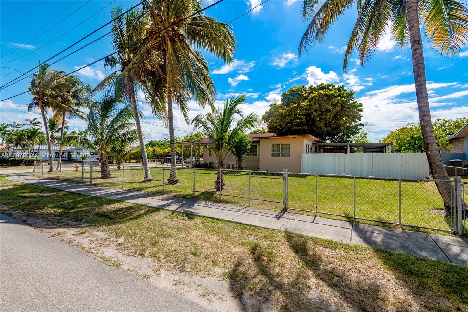 4170 Sw 95th Ave, Miami, Broward County, Florida - 2 Bedrooms  
2 Bathrooms - 